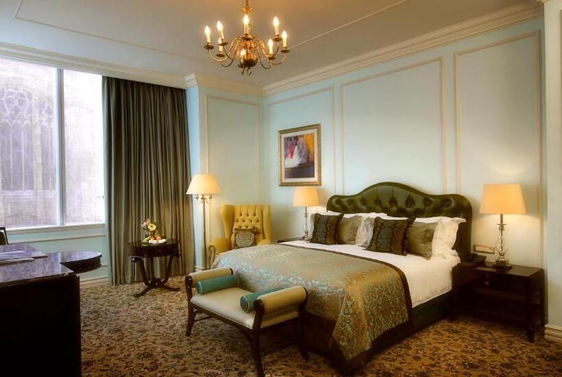 בית מלון כפרי Taj Cape Town