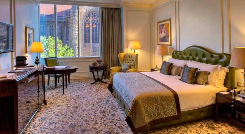 בית מלון כפרי Taj Cape Town