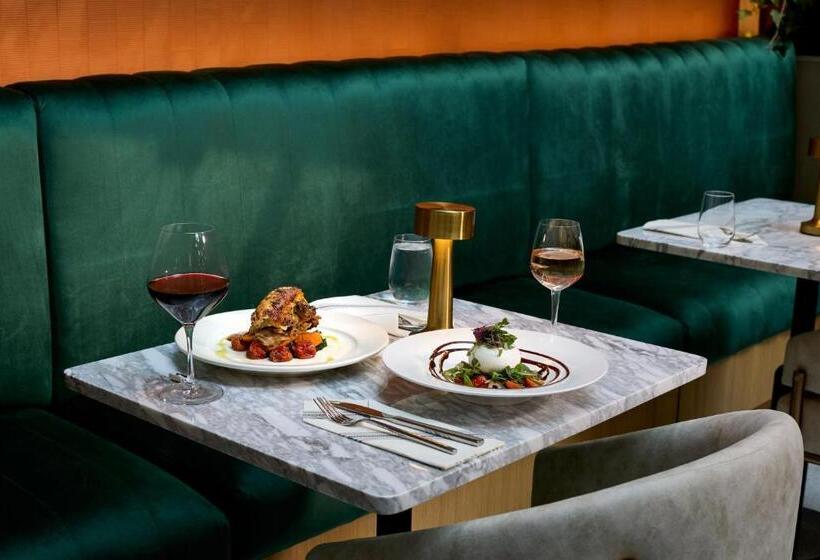 Delta Hotels By Marriott New York Times Square