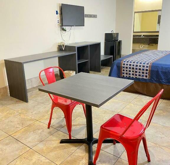 فندق Texas Inn & Suites Mcallen At La Plaza Mall And Airport