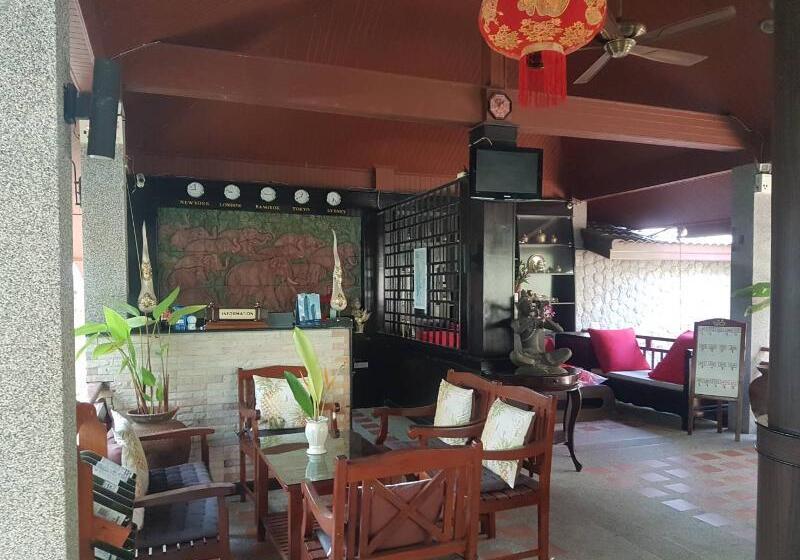 호텔 Thai Modern Resort & Spa Newly Renovated