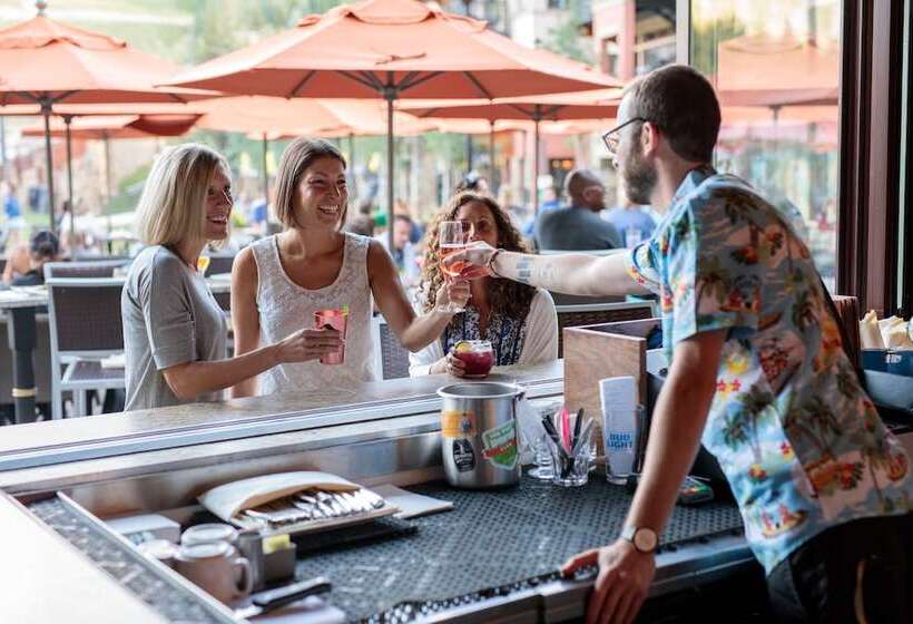 ホテル The Arrabelle At Vail Square, A Rockresort