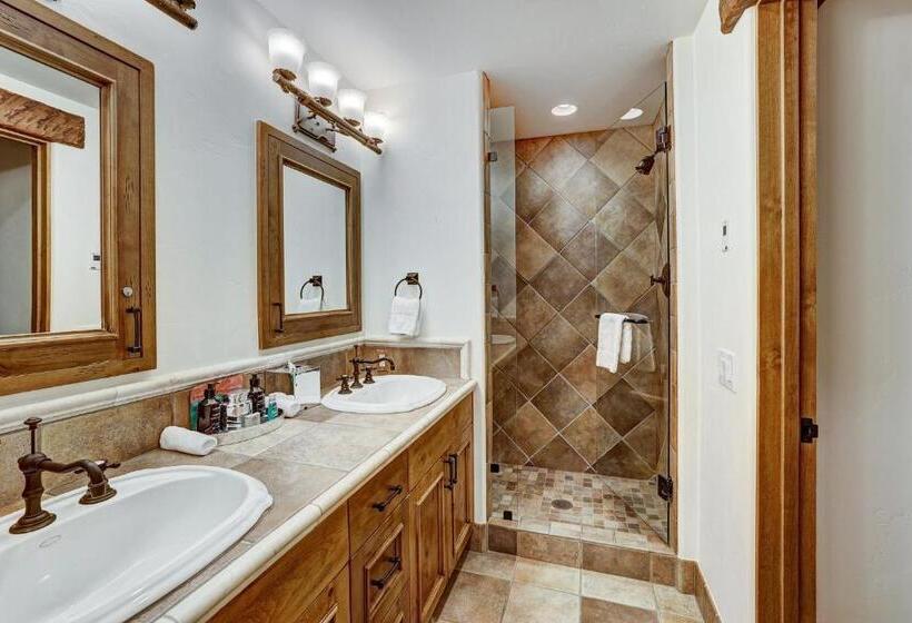 ホテル The Arrabelle At Vail Square, A Rockresort