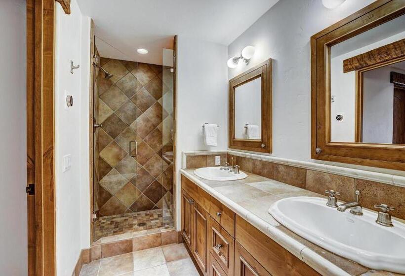 ホテル The Arrabelle At Vail Square, A Rockresort