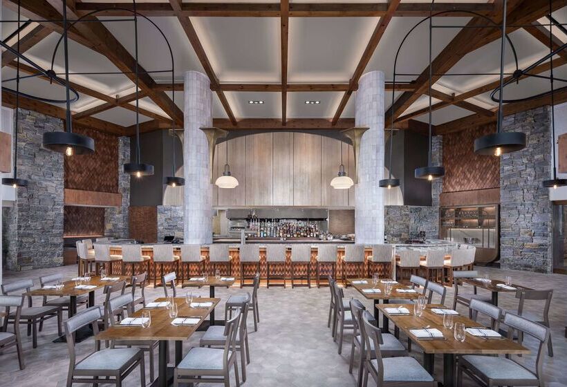 هتل The Lodge At Spruce Peak, A Destination By Hyatt Residence