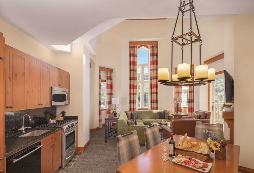 هتل The Lodge At Spruce Peak, A Destination By Hyatt Residence