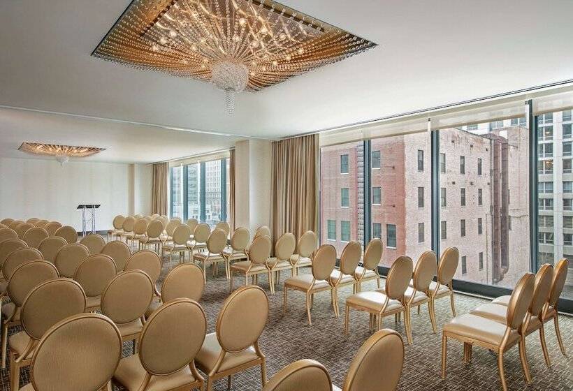 هتل The Royal Sonesta Chicago River North