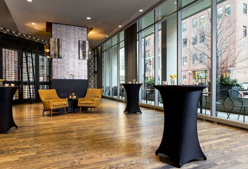 هتل The Royal Sonesta Chicago River North