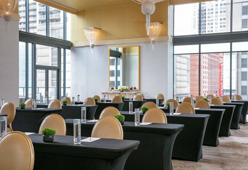 هتل The Royal Sonesta Chicago River North