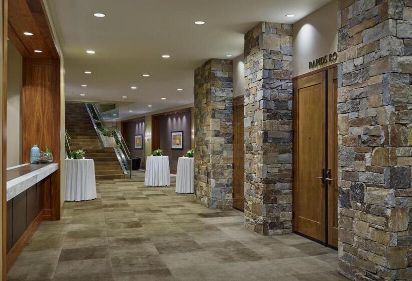 Отель The Westin Riverfront Resort & Spa, Avon, Vail Valley