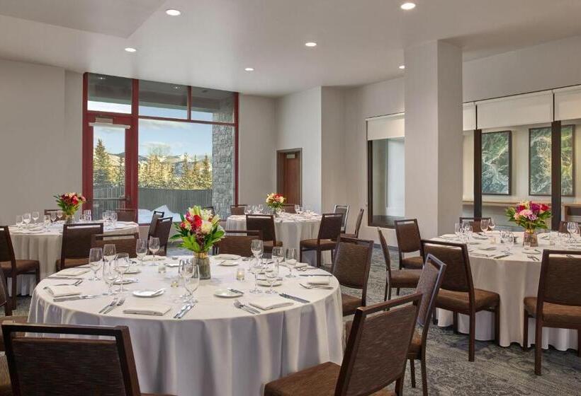 Отель The Westin Riverfront Resort & Spa, Avon, Vail Valley