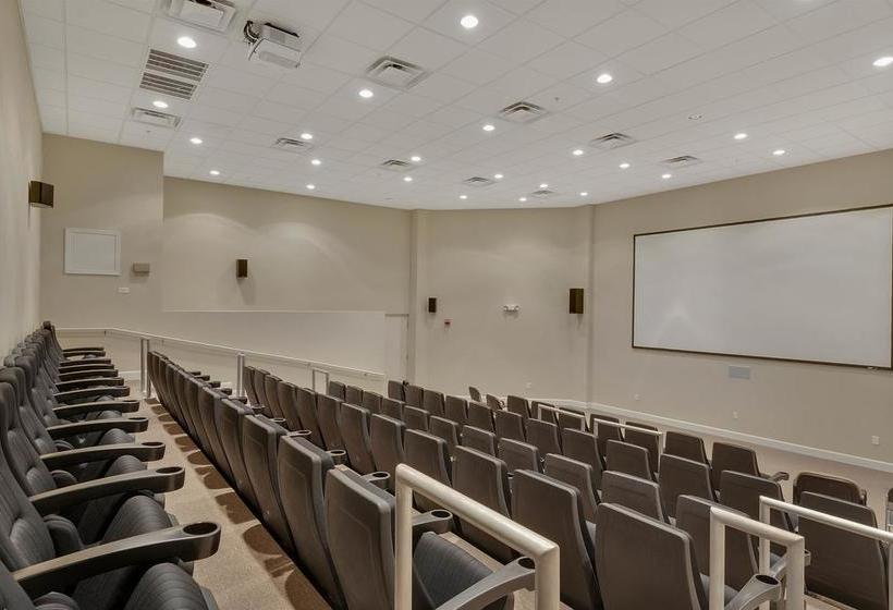 فندق Tidewater 3013  1035714