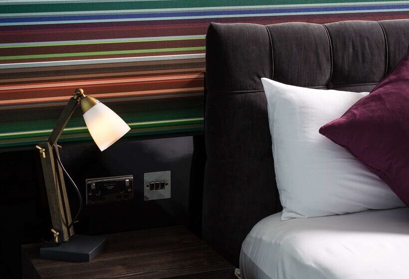 Village Hotel Leeds South