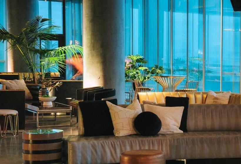 فندق W Hollywood