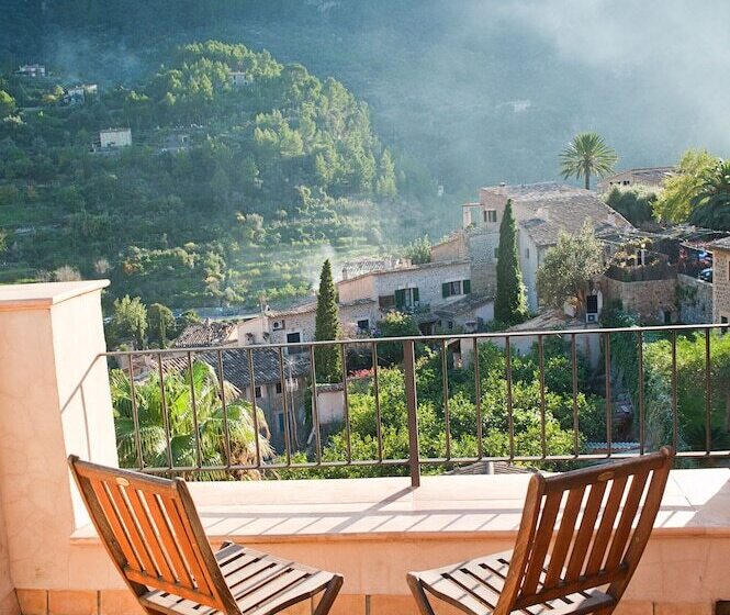 Отель Y Apartamentos Des Puig