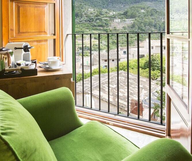 Отель Y Apartamentos Des Puig