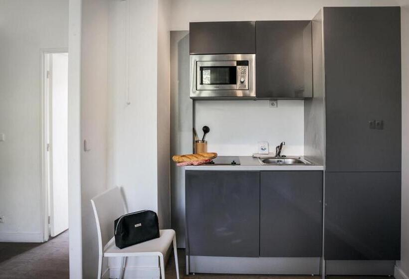 هتل Zenitude Hôtelrésidences Lorda