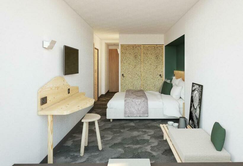 La Cachette, Friendly Hotel