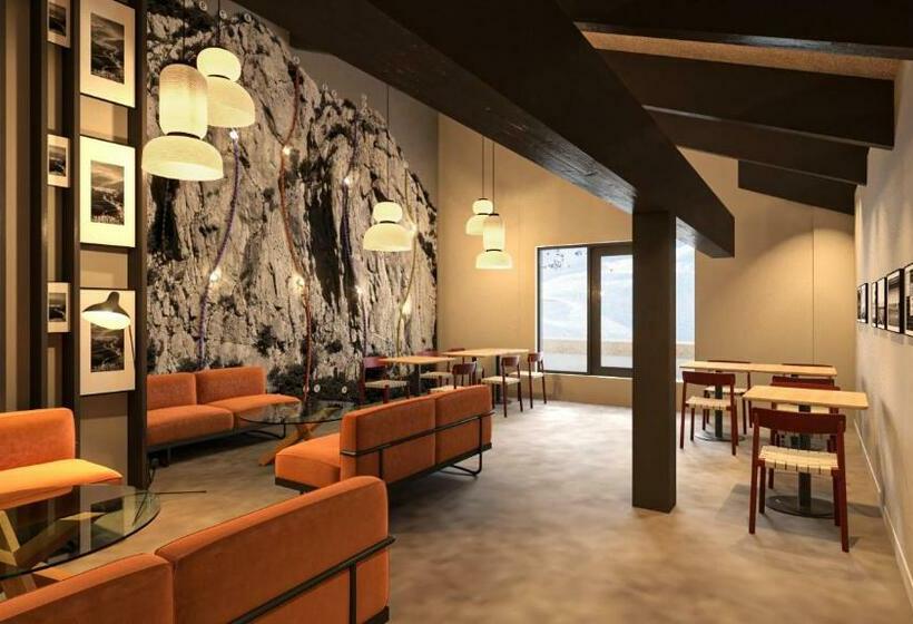 La Cachette, Friendly Hotel