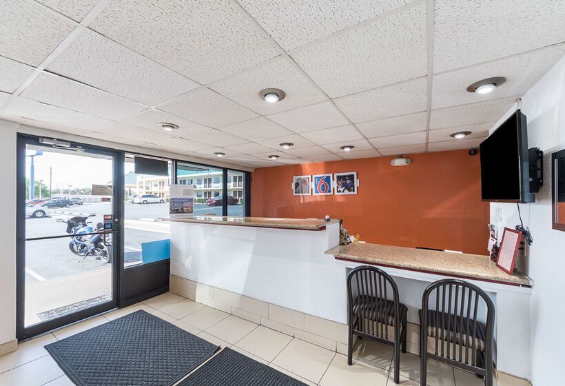 Motel 6 San Antonio Tx I10 West