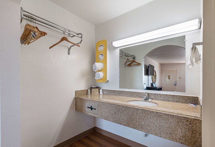 Motel 6 San Antonio Tx I10 West