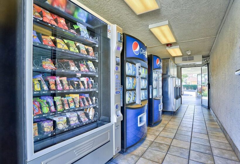 Motel 6kingman, Az  Route 66 East