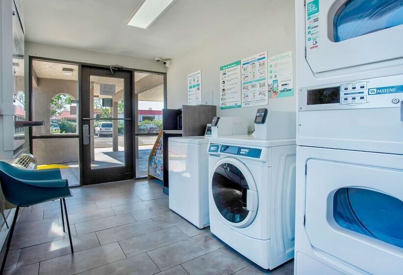 Motel 6kingman, Az  Route 66 East