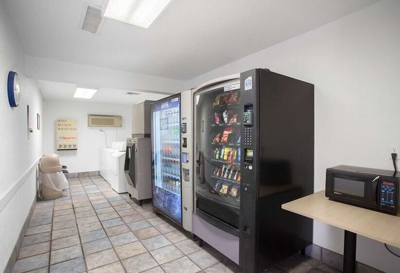 Motel 6 Kingman, Az  Route 66 West