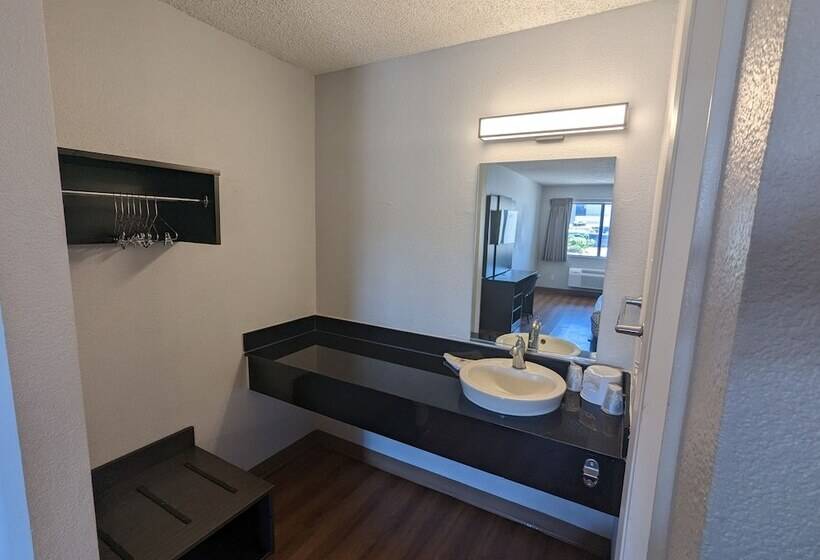Motel 6 Kingman, Az  Route 66 West
