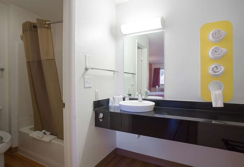 Motel 6 Kingman, Az  Route 66 West