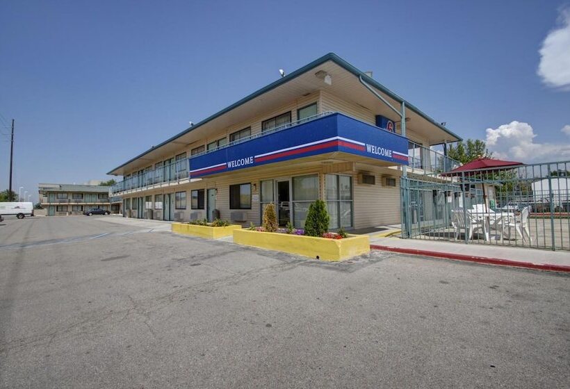 فندق على الطريق Park Inn By Radisson, Salt Lake City Airport