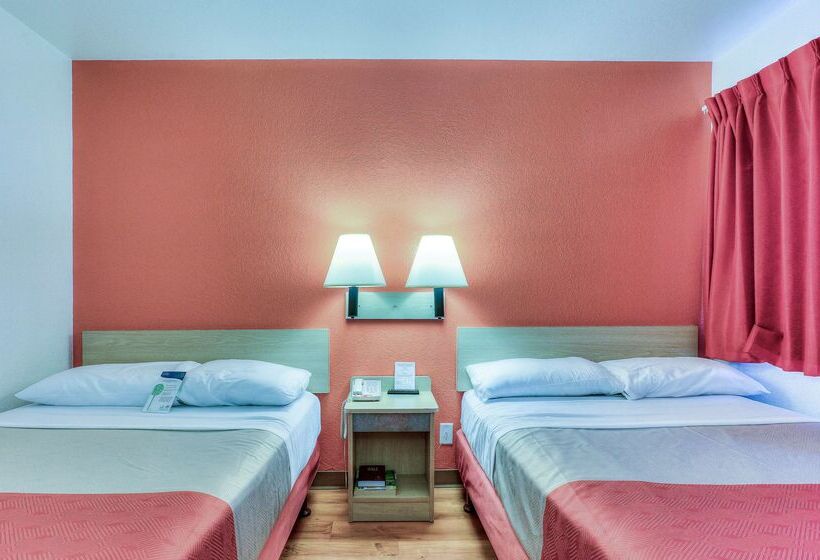 Motel 6tigard, Or  Portland South  Lake Oswego