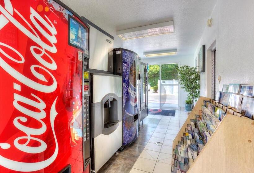 Motel 6tigard, Or  Portland South  Lake Oswego