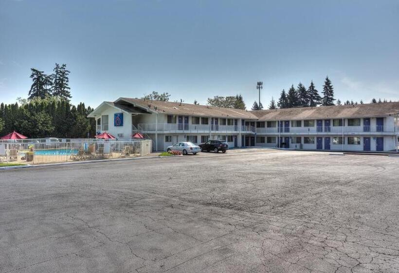Motel 6tigard, Or  Portland South  Lake Oswego
