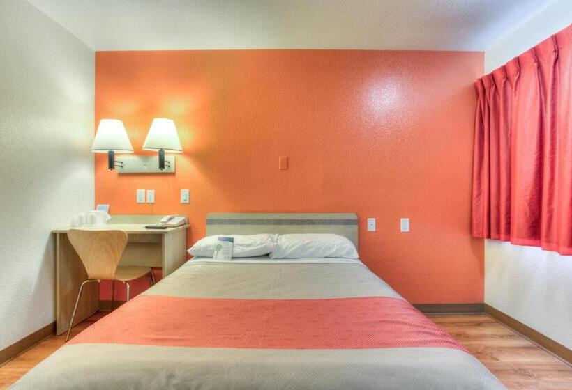 Motel 6tigard, Or  Portland South  Lake Oswego