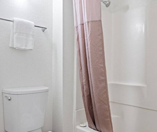 فندق على الطريق Carlsbad Village Inn