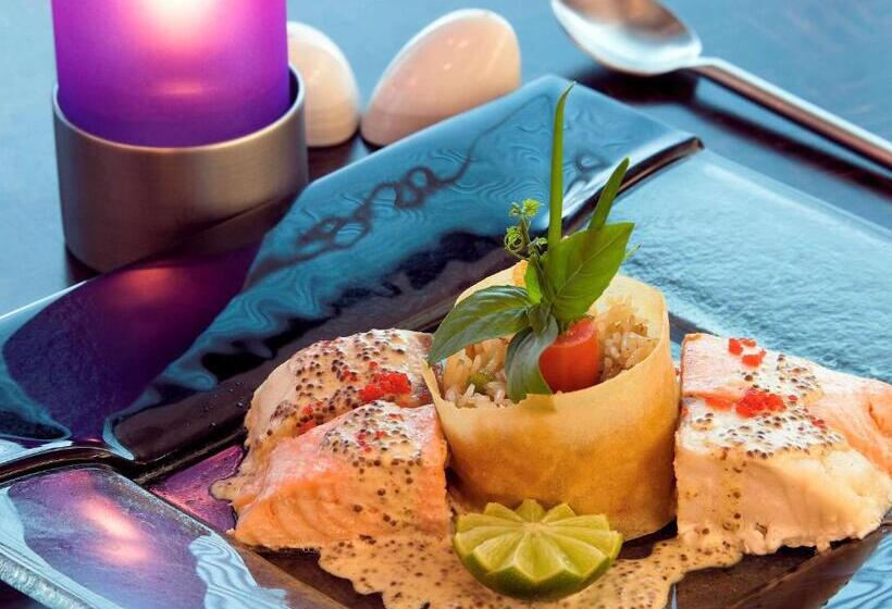 호텔 The Nouveau Chumphon Beach Resort And Golf