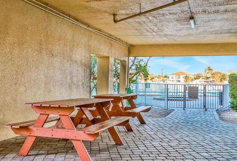 אתר נופש Palms Of Treasure Island Condo 