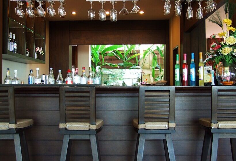 استراحتگاه Sarita Chalet And Spa