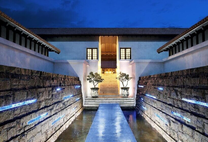 استراحتگاه The Lamai Samui