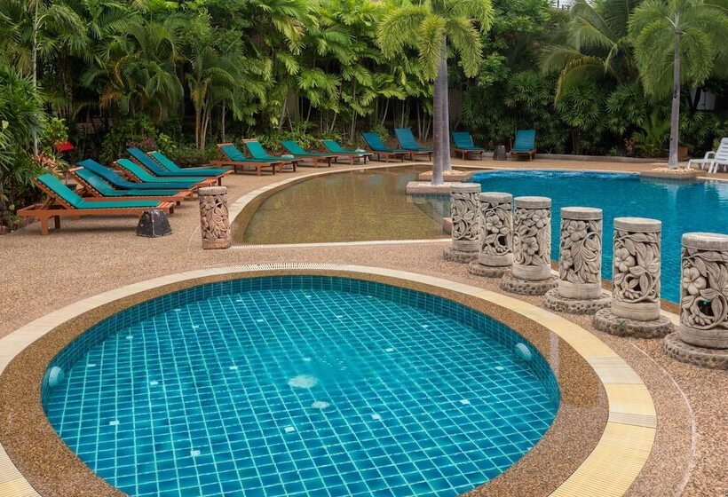 استراحتگاه Ao Nang Timber House