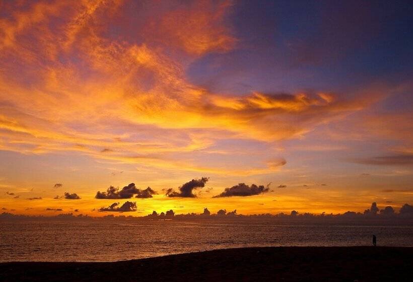 Splash Beach Resort, Maikhao Phuket   Sha Extra Plus