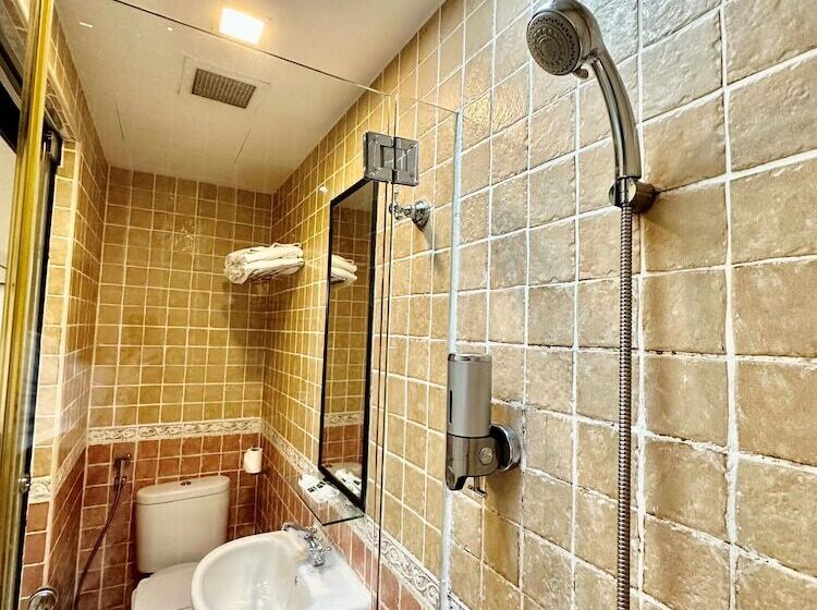 The Snooze Hotel Marine Parade