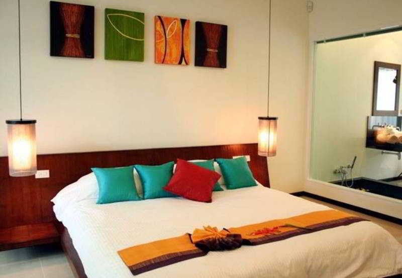Two Villas Holiday Oxygen Style Naiharn Beach
