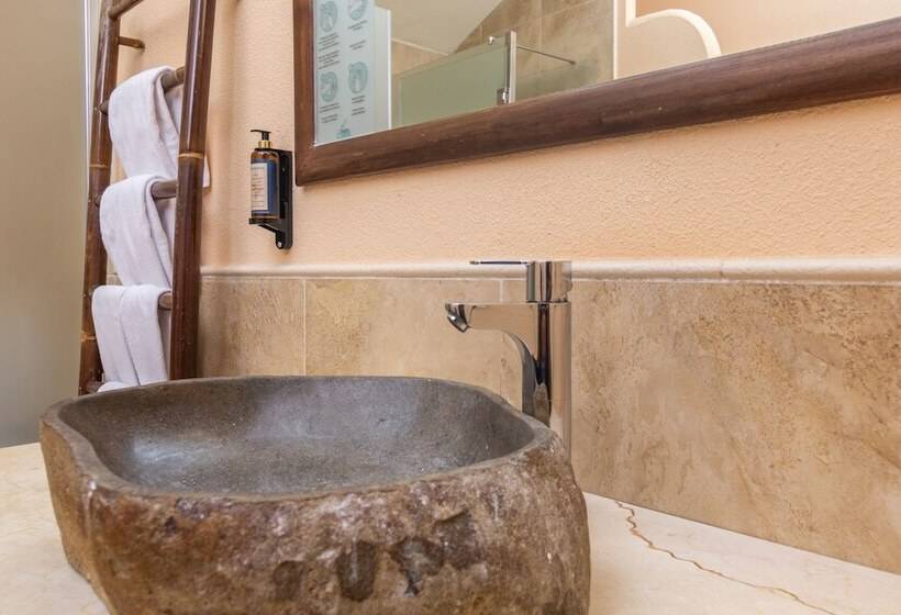 Zahara Sol Villas Y Apartamentos By Qhotels