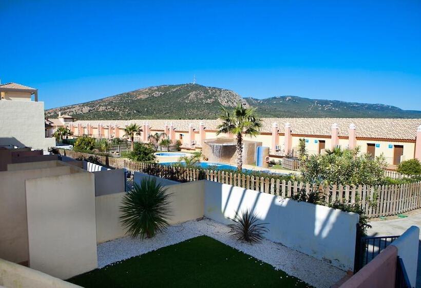 Zahara Sol Villas Y Apartamentos By Qhotels