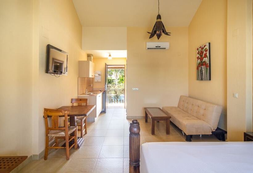 Zahara Sol Villas Y Apartamentos By Qhotels