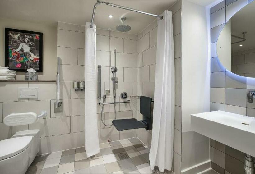 בית מלון כפרי Hampton By Hilton Dublin City Centre