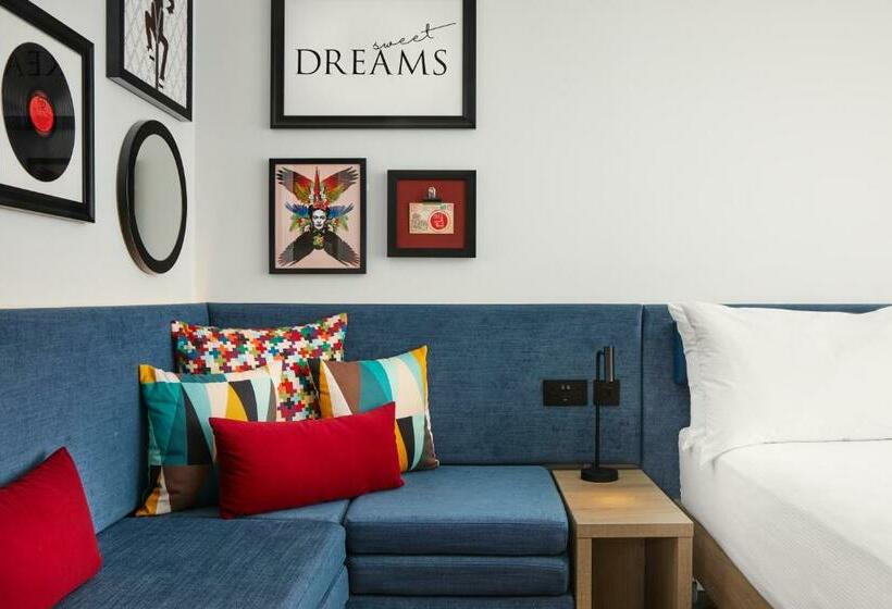 בית מלון כפרי Hampton By Hilton Dublin City Centre