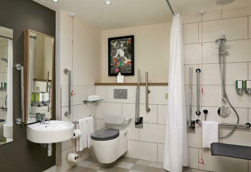 בית מלון כפרי Hampton By Hilton Dublin City Centre